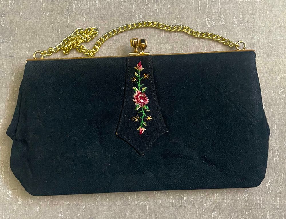 Sweet vintage fabric clutch