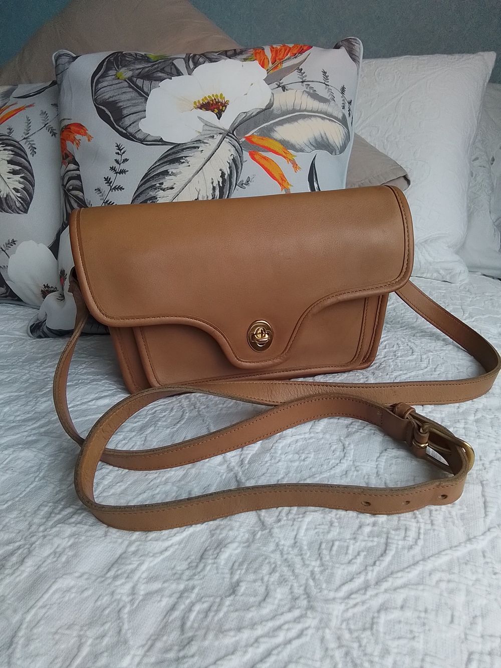 Kent in Butterscotch #9916
