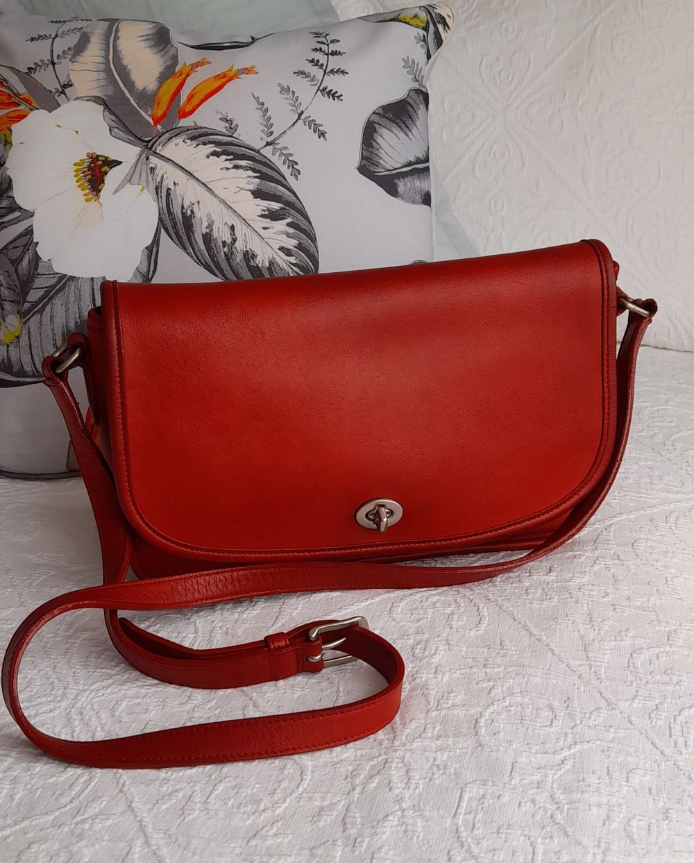 Vintage Coach City in Red with Nickel hardware.