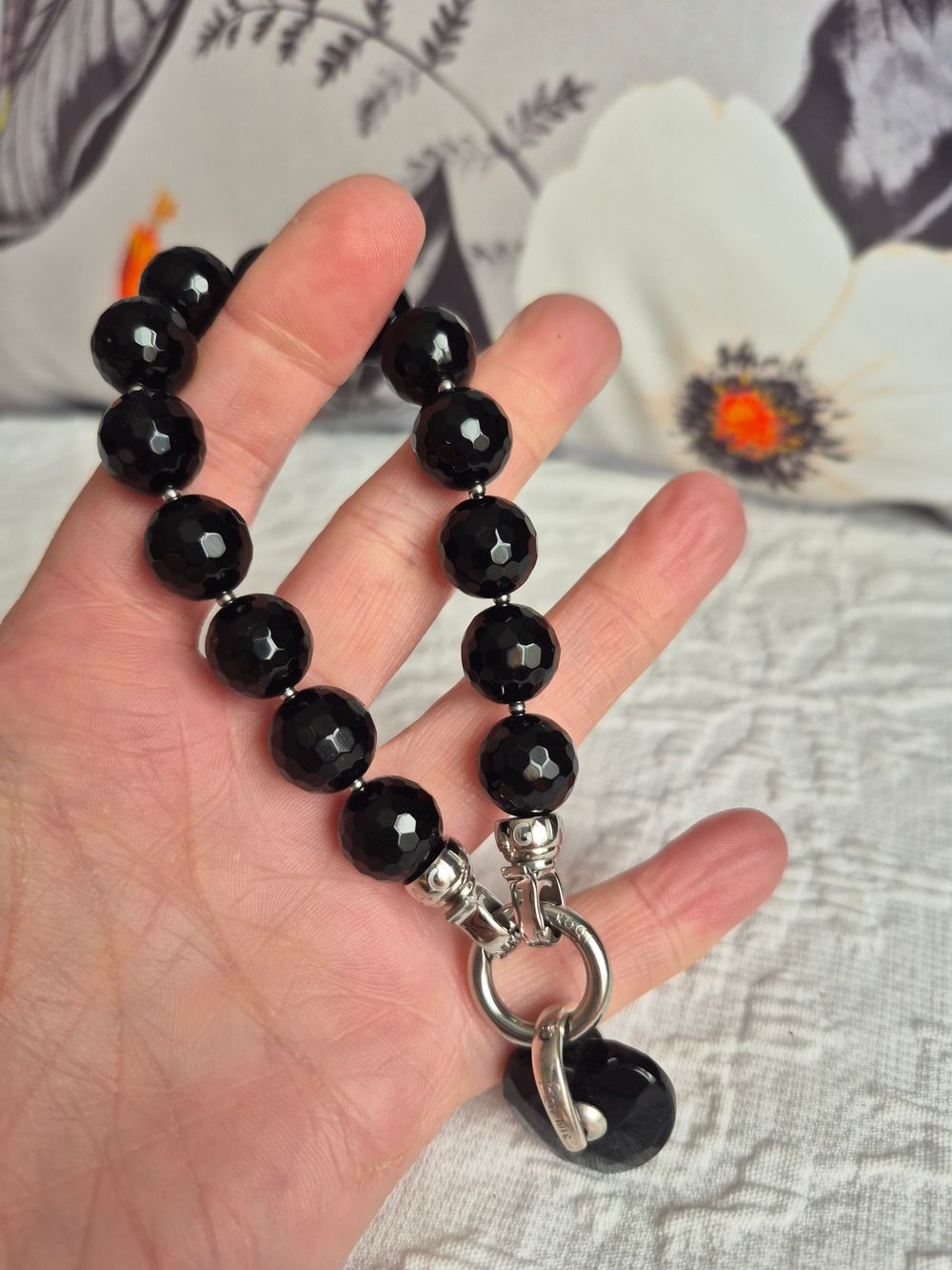 Kagi Black  Faceted Beaded Bracelet with Black Heart Pendant