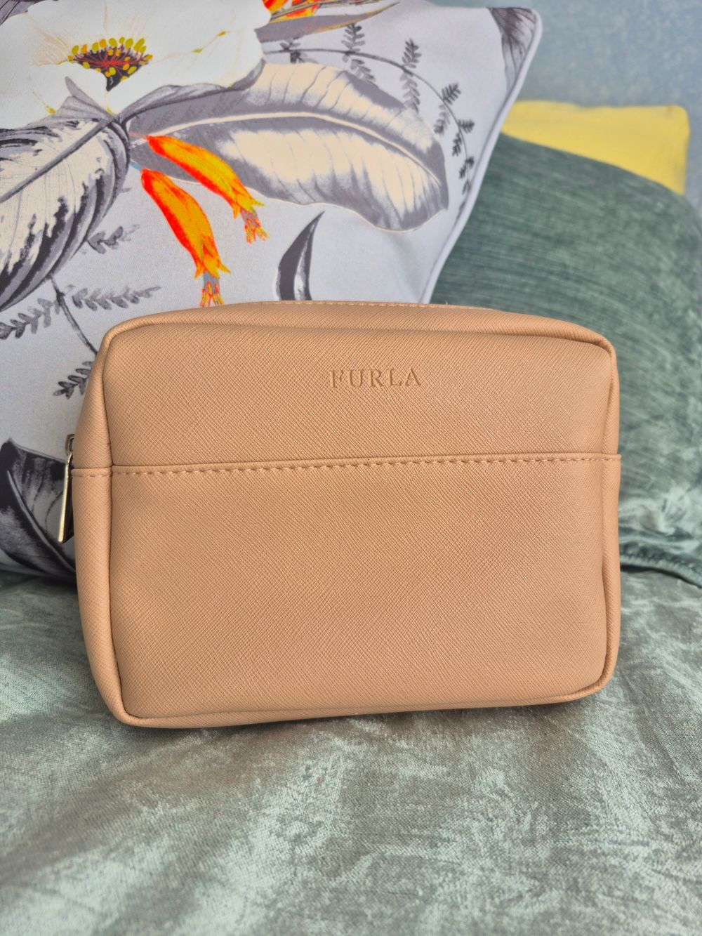 Furla/Thai Airlines Amenity Kit Pouch.