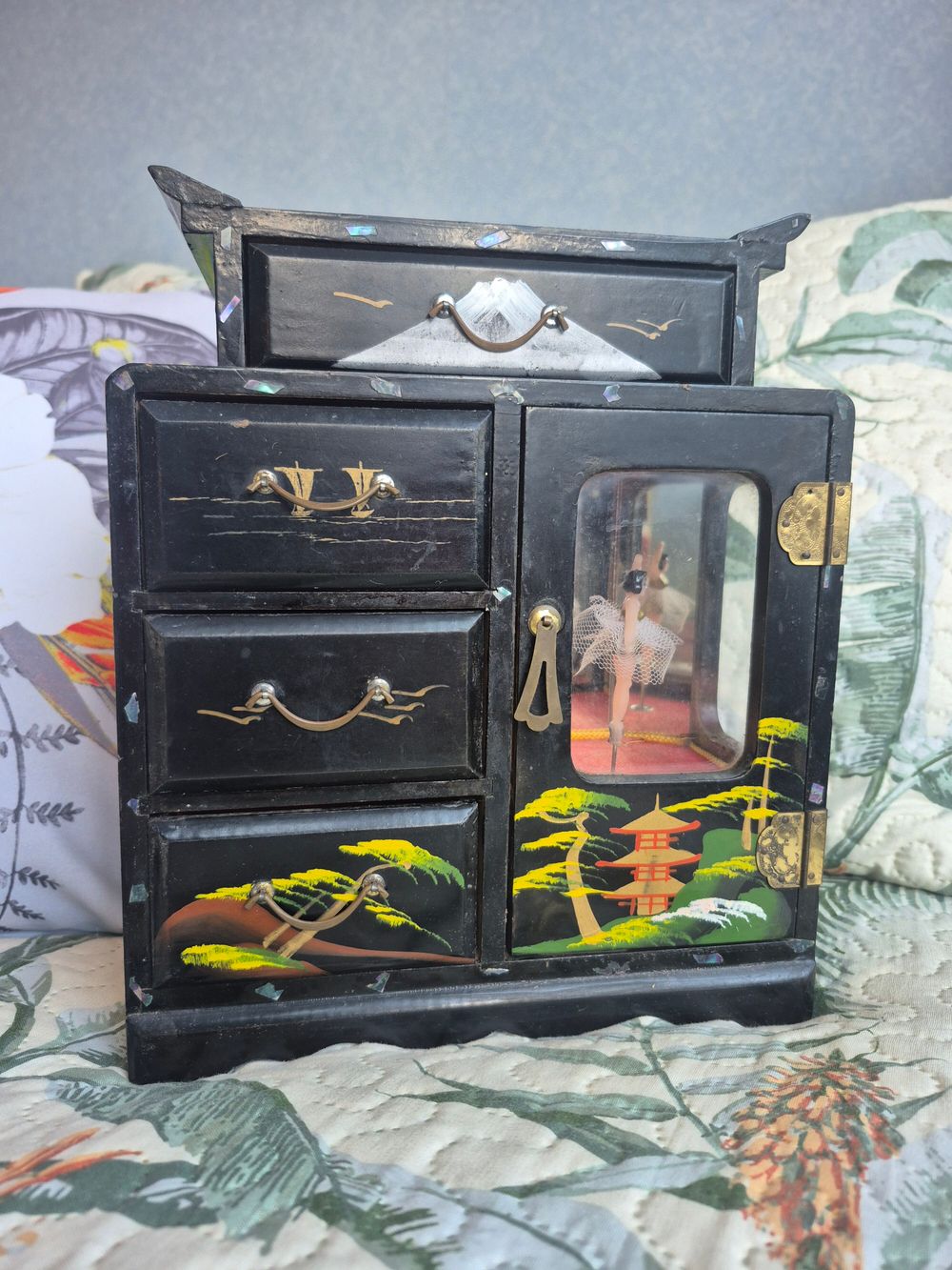 Vintage Japanese Lacquer Ballerina Music Box circa 1950s/60s