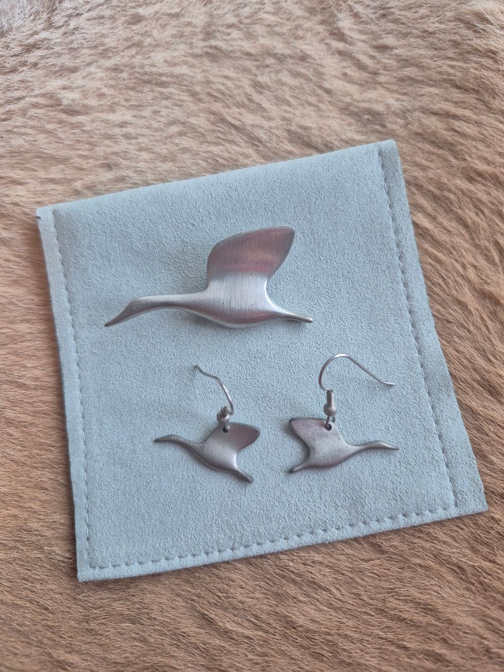 Vintage Canada Goose Brooch with Matching Earings.