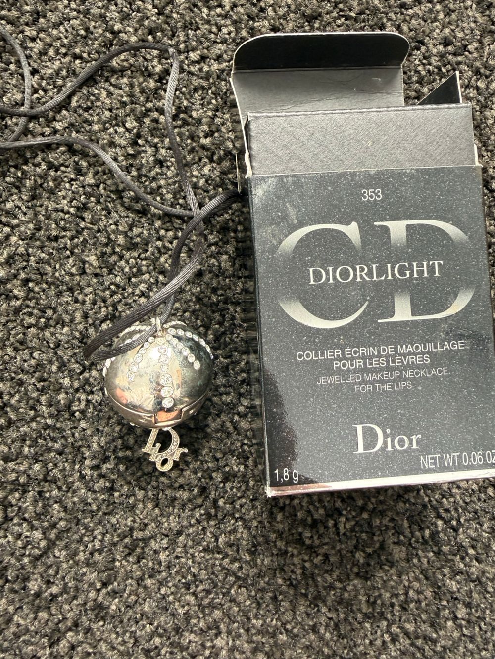 Dior lipgloss necklace