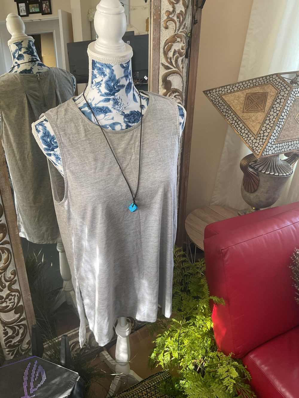 Supre muscle top grey