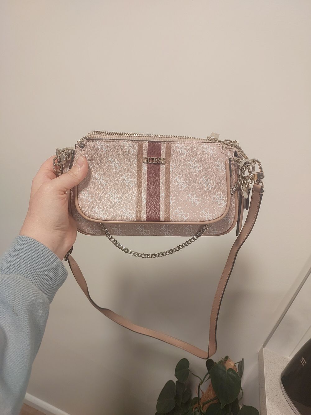 Guess crossbody bag