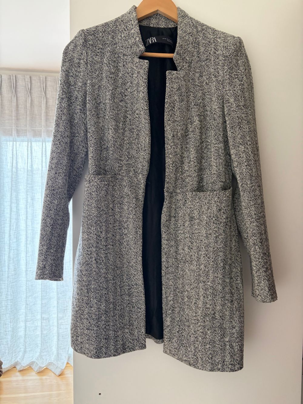 ZARA Black And White Herringbone Blazer Jacket