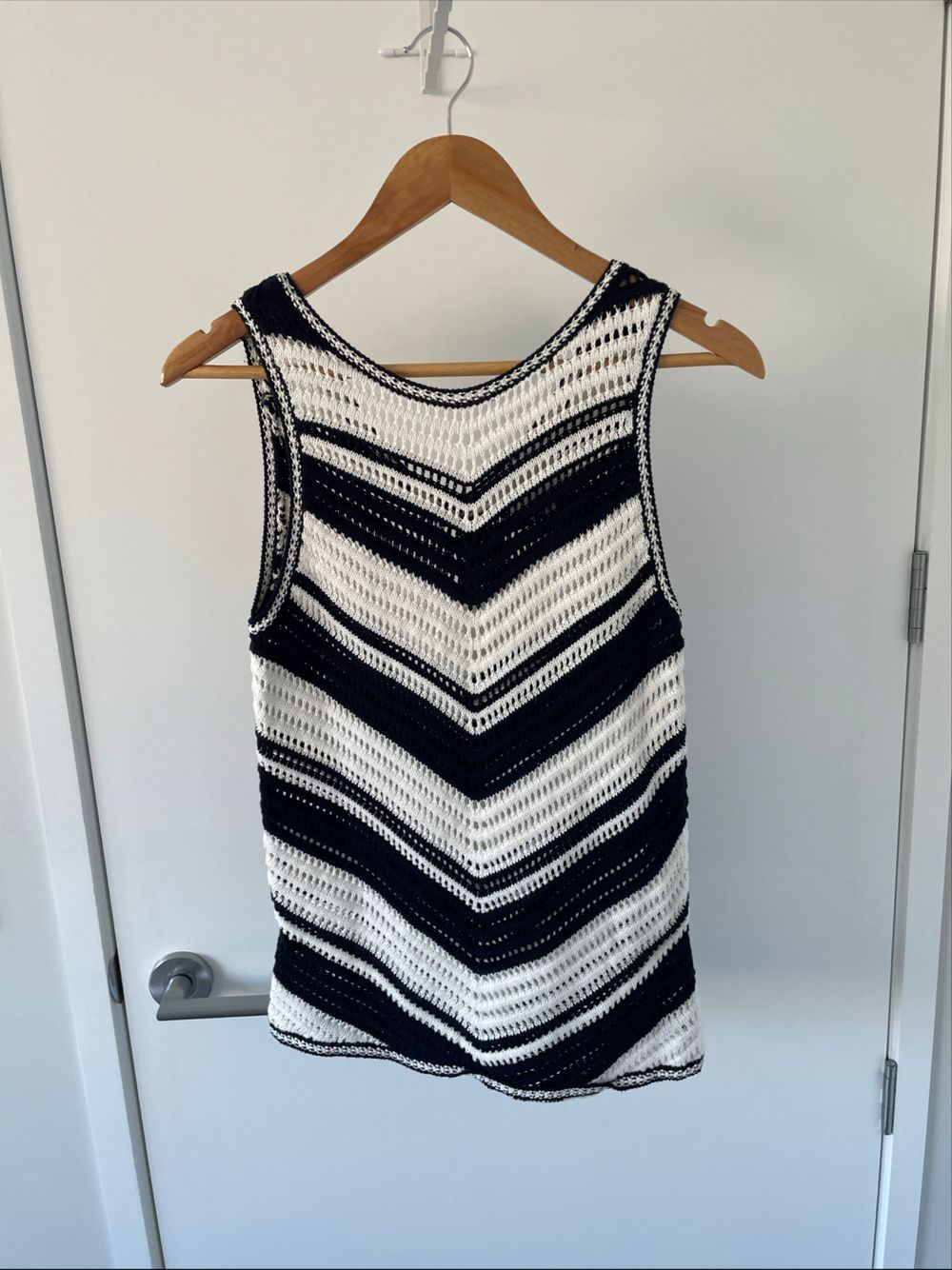 Mineral navy white stripe knit top size S