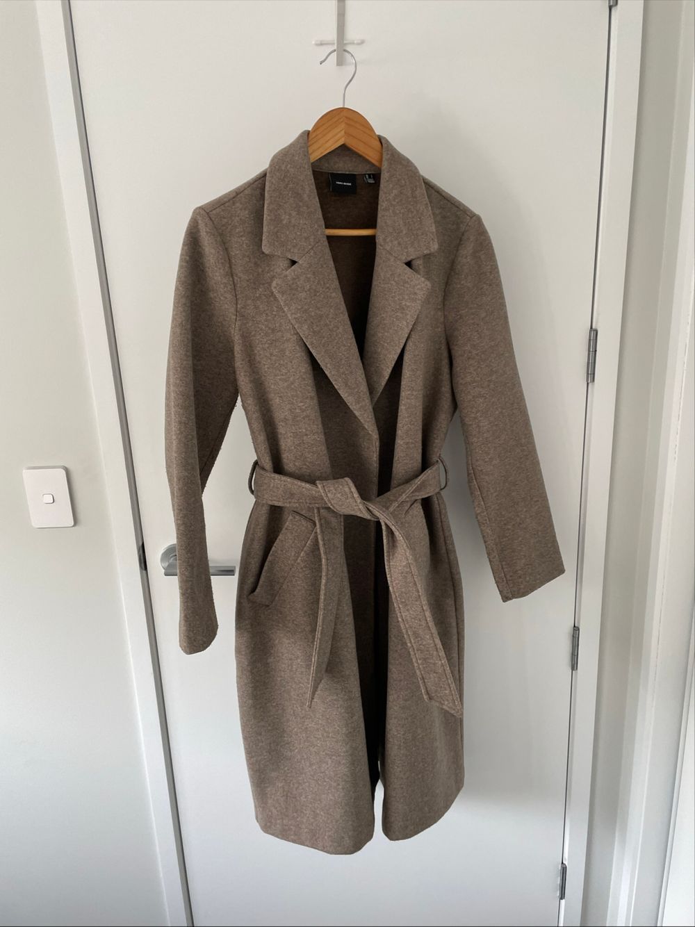 Vero Moda Cappuccino Brown Belted Long Coat size L