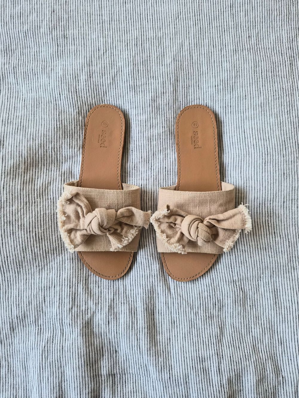 Seed Heritage Beige Slides