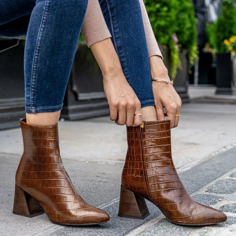 THURSDAY leather boots—handcrafted in Spain | Sz 8 US