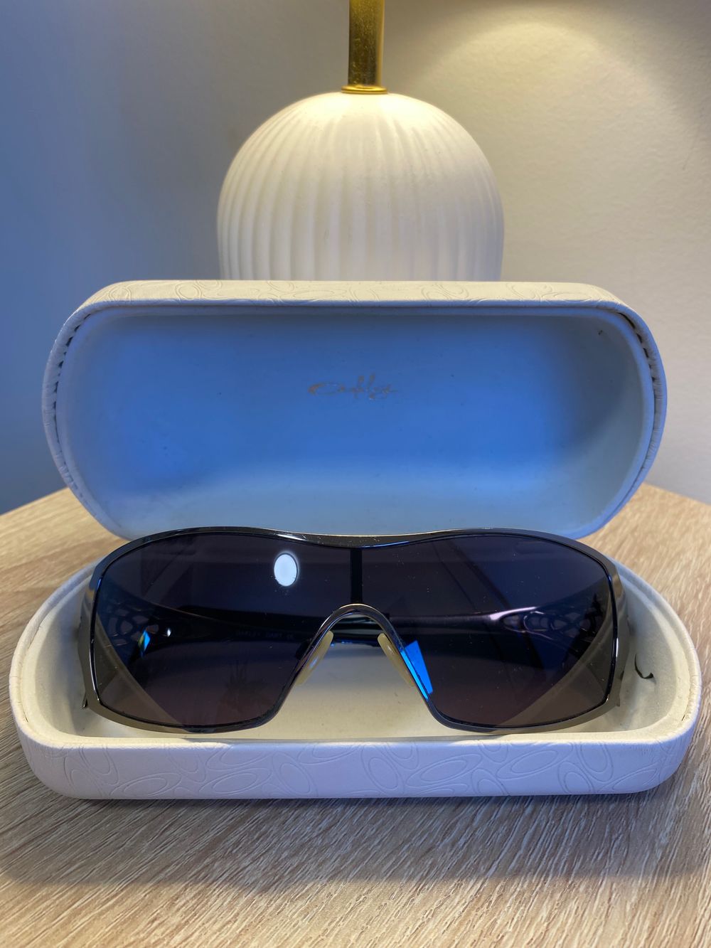 Unisex Oakley Dart sunglasses