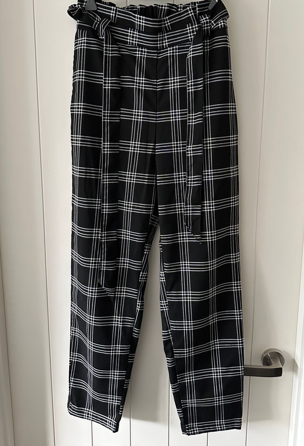 H&M divided Paper bag Pants black and white plaid check size Eu34