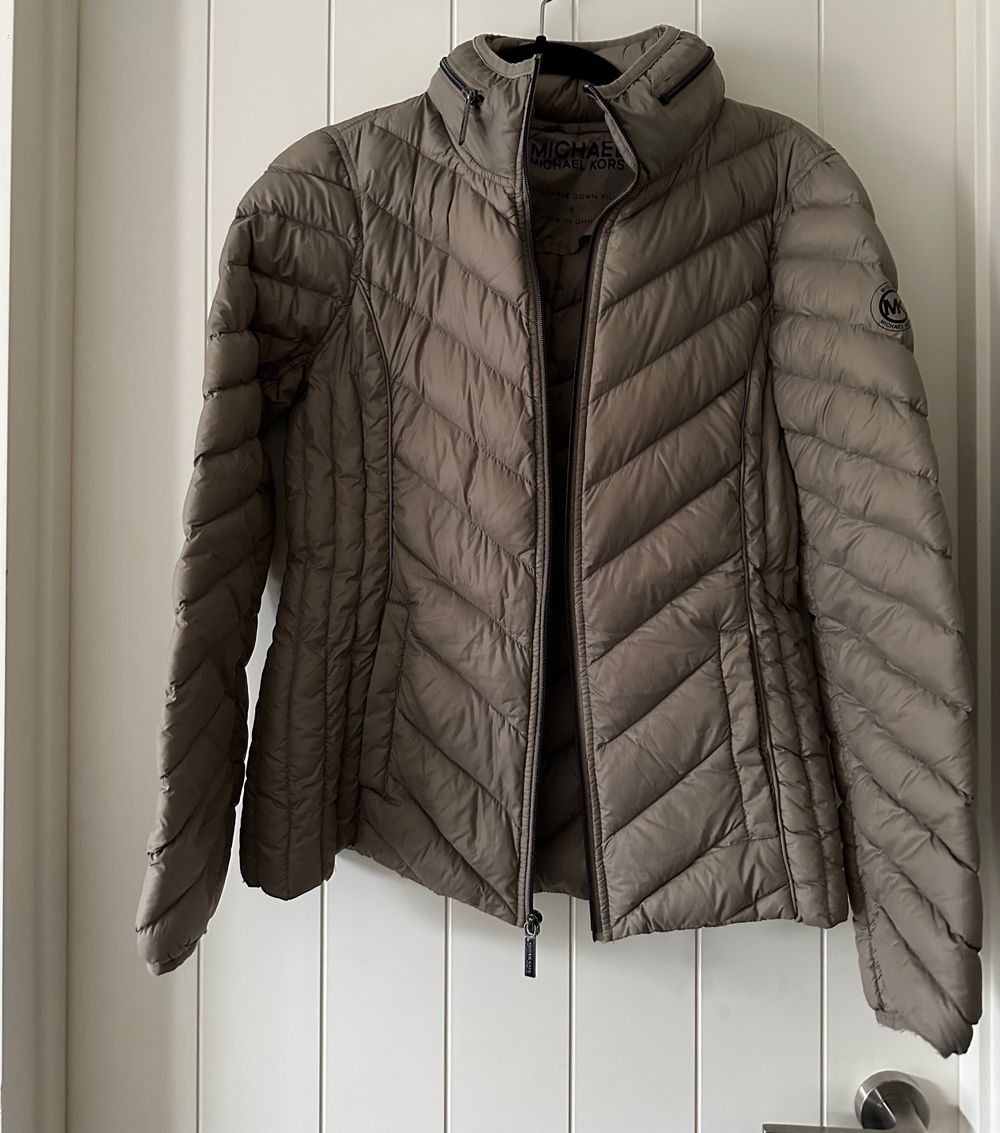 Michael Kors  Packable Down Puffer Jacket size S Oat brown