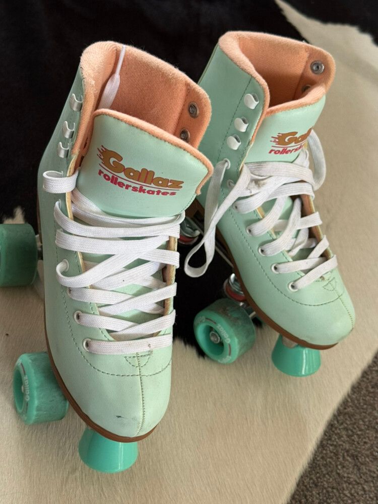 Rollerskates