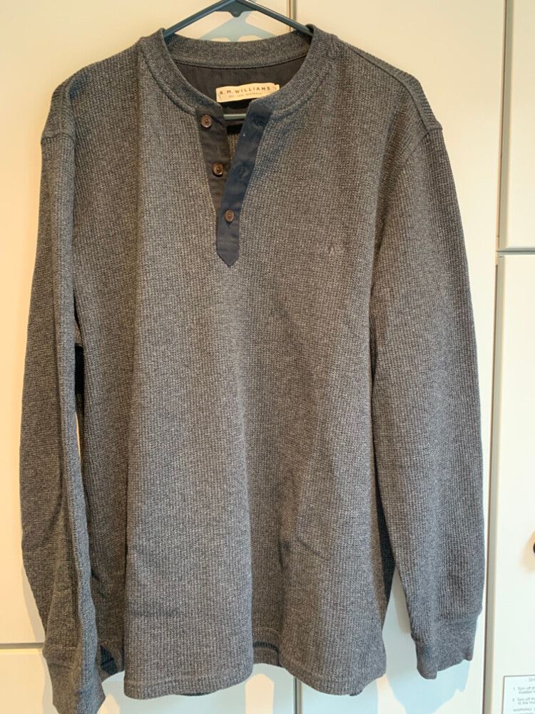 Henley Style Cotten Sweater