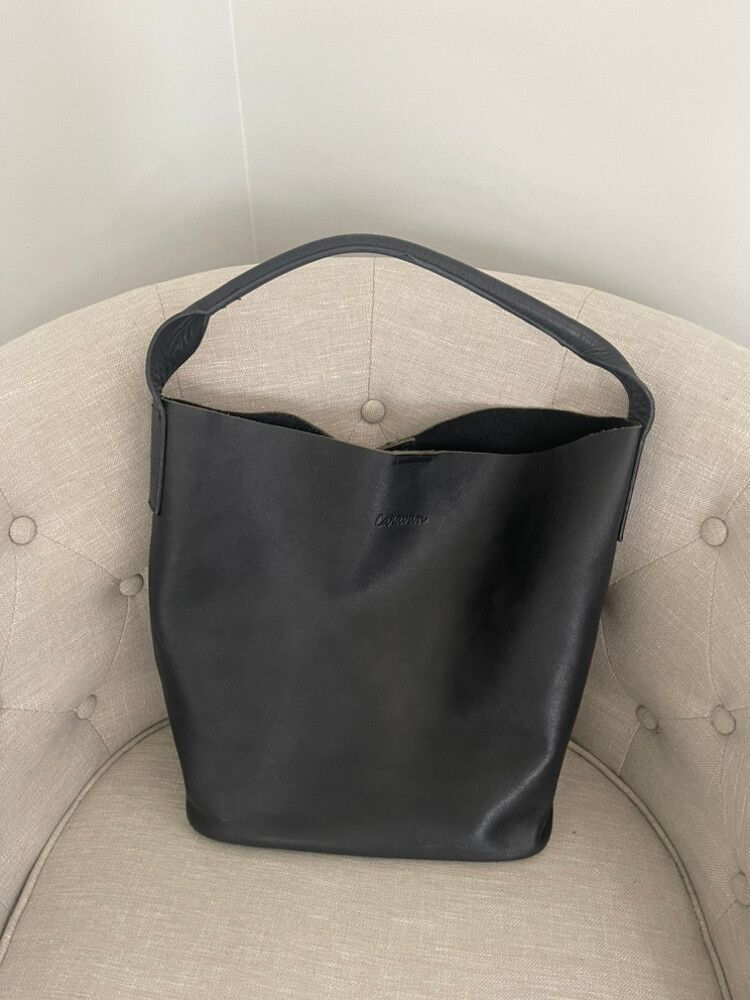CARAVAN: Large Leather Tote