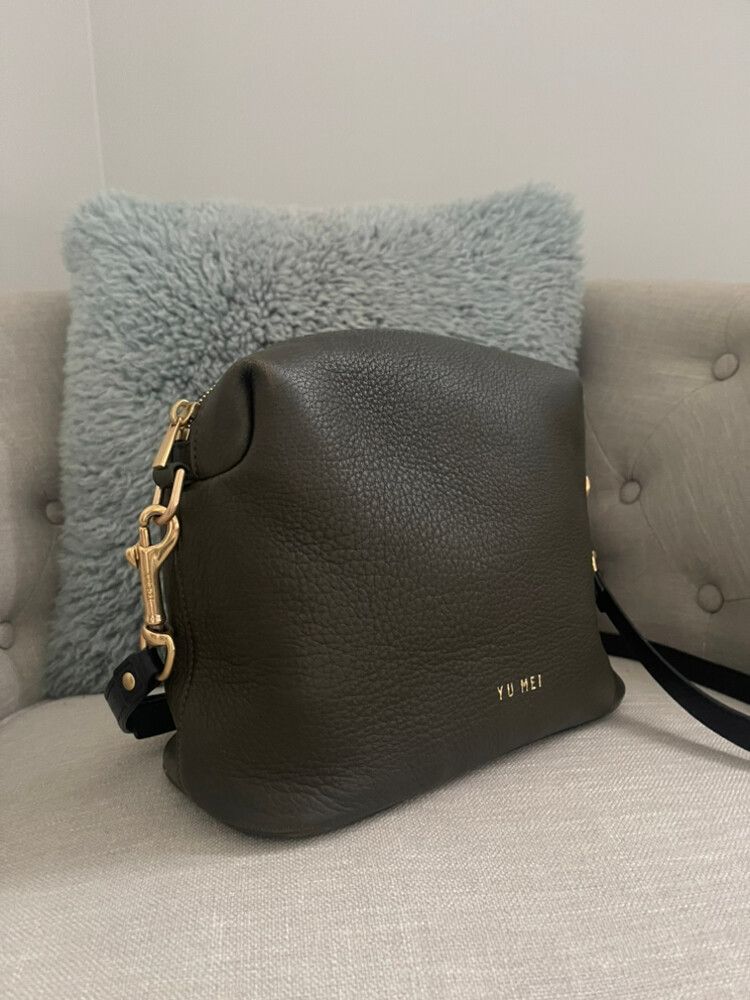 Yu Mei Green Shoulder Bag
