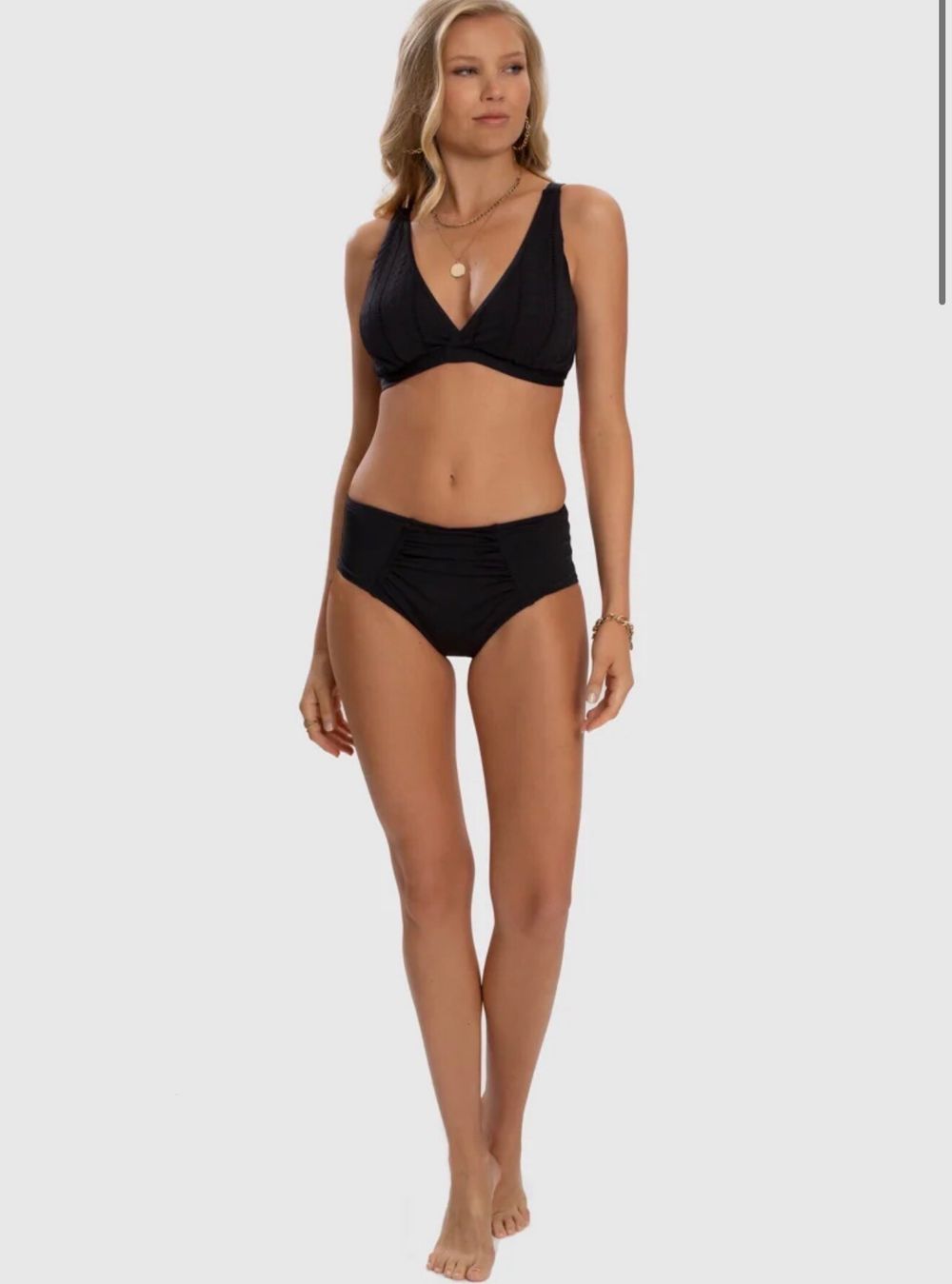 4 x Aqua Blu underwire bikini tops (8 D/DD