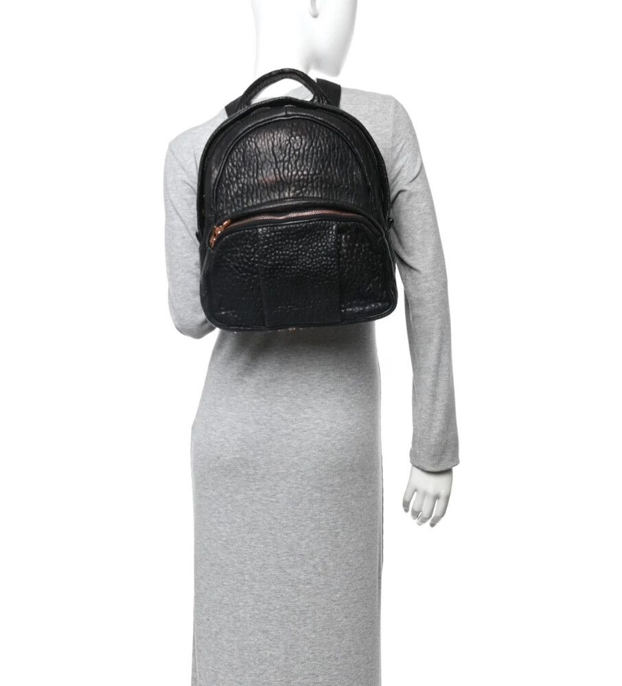 Alexander Wang - Alexander Wang Dumbo Black Leather Backpack Bag ft. Rose Gold Hardware on Designer Wardrobe Alexander Wang - Alexander Wang Dumbo Black Leather Backpack Bag ft. Rose Gold Hardware on Designer Wardrobe