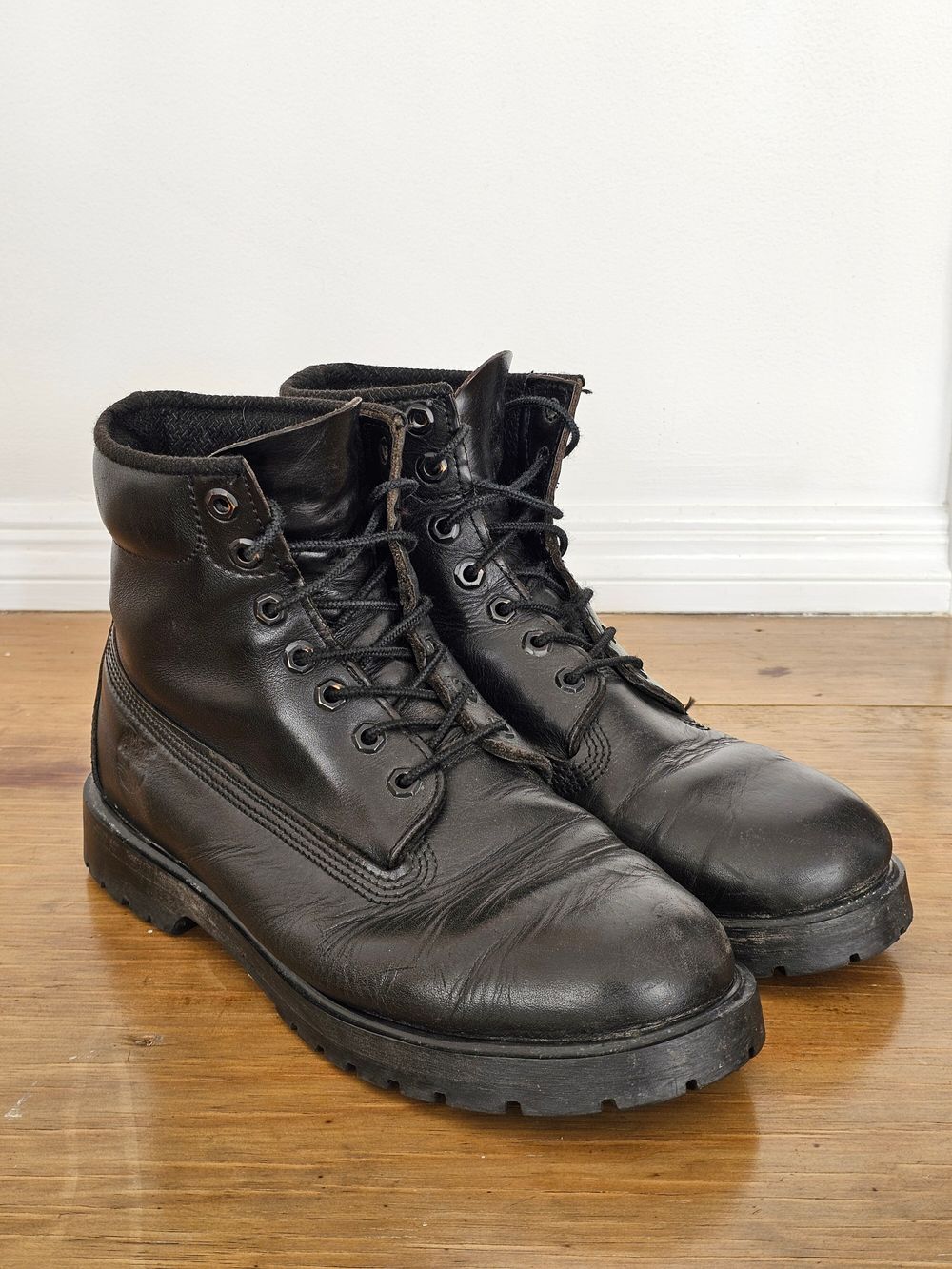 Timberland Black Leather 6" Boots