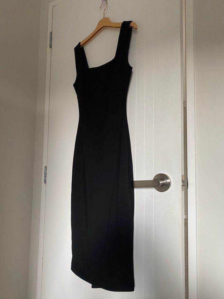Forever New - Forever New Black Midi Dress on Designer Wardrobe