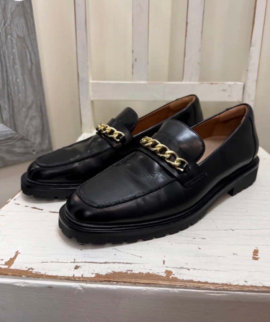 Black Leather Loafers with Gold Chain
