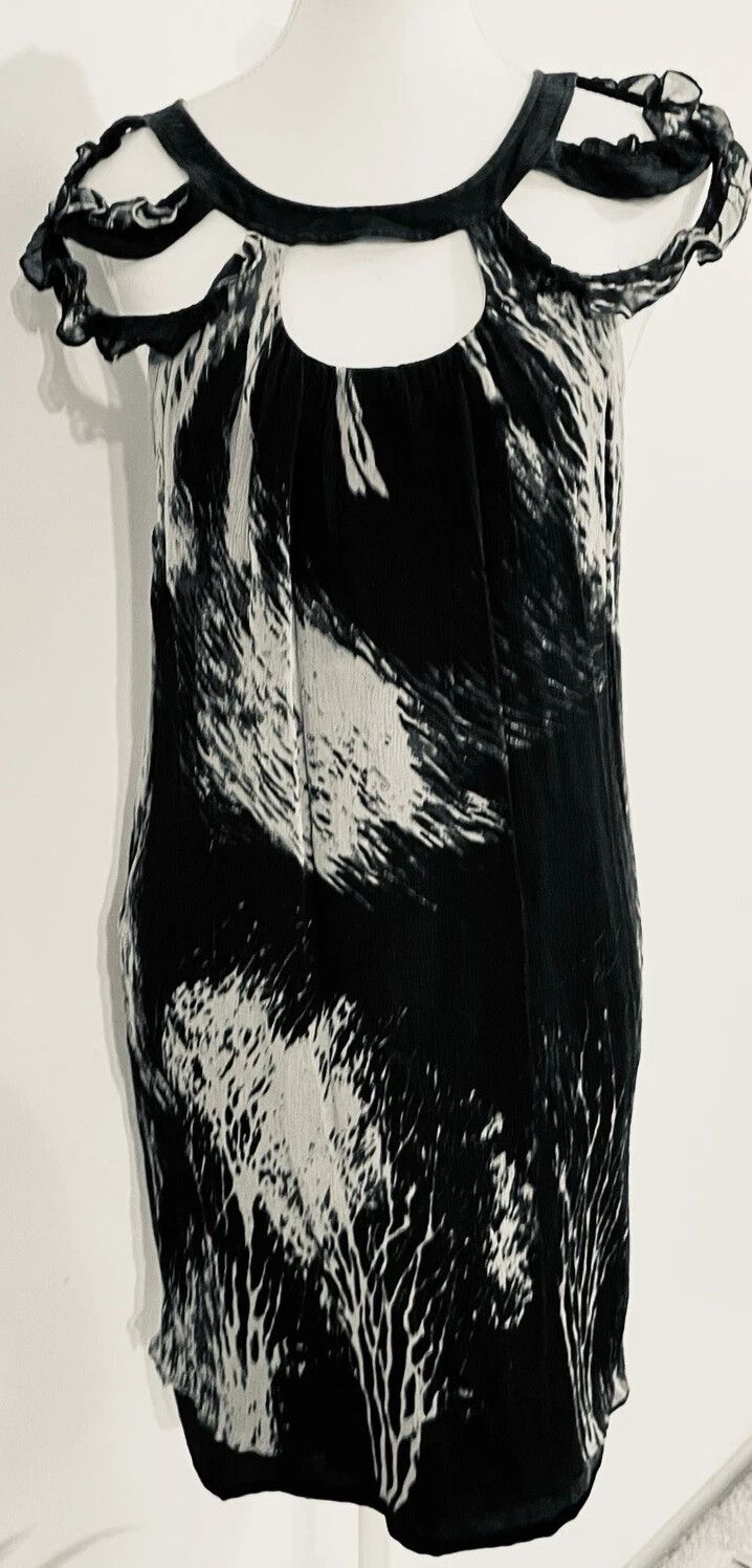 Zimmermann Dress 100% Silk Black And White Shoulder Cut Out Detail Size 1 85cm In Length