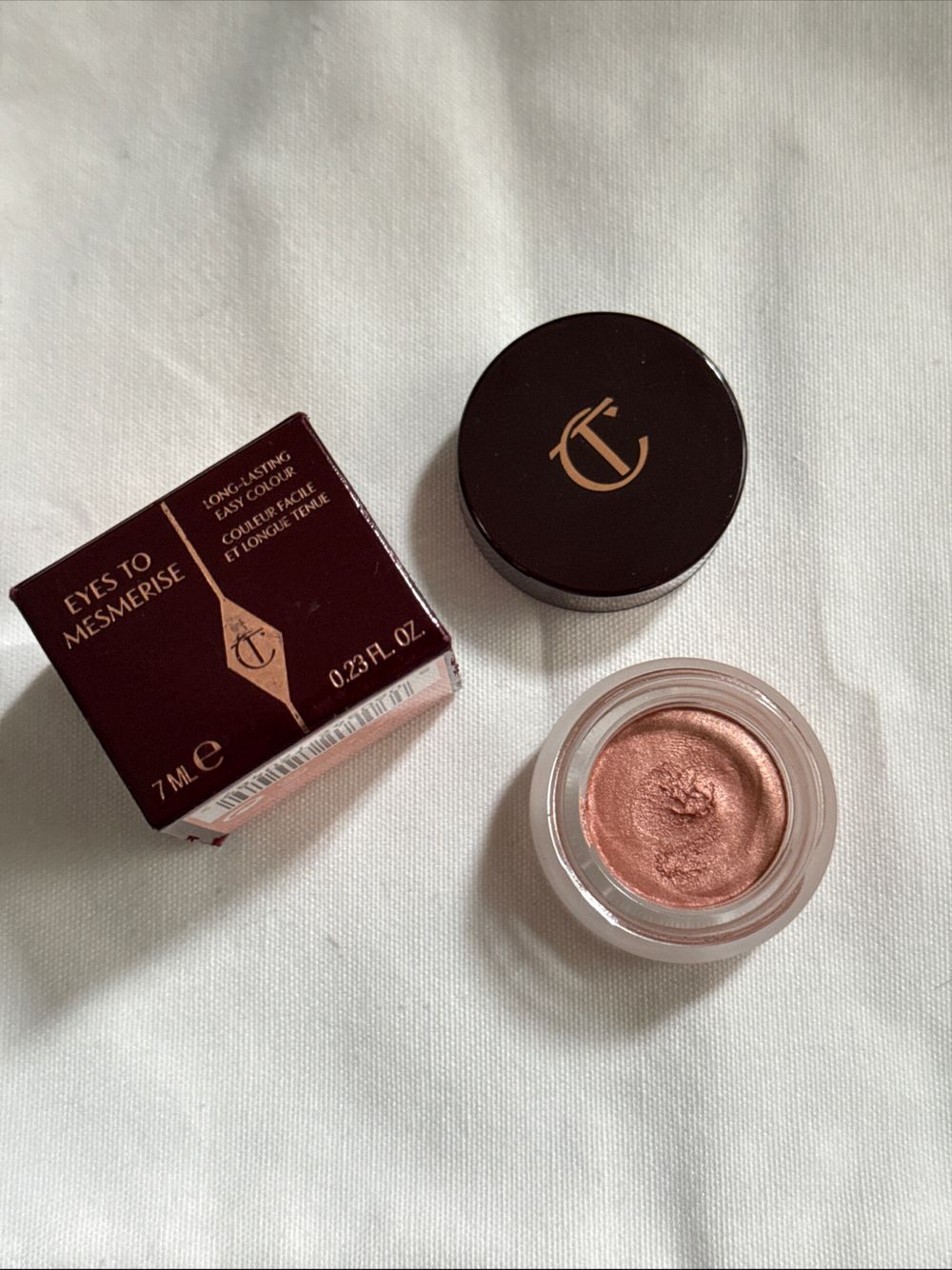 Charlotte Tilbury eyes to mesmerize