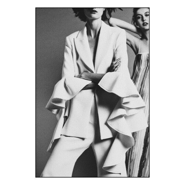 Textured crepe Majesty jacket