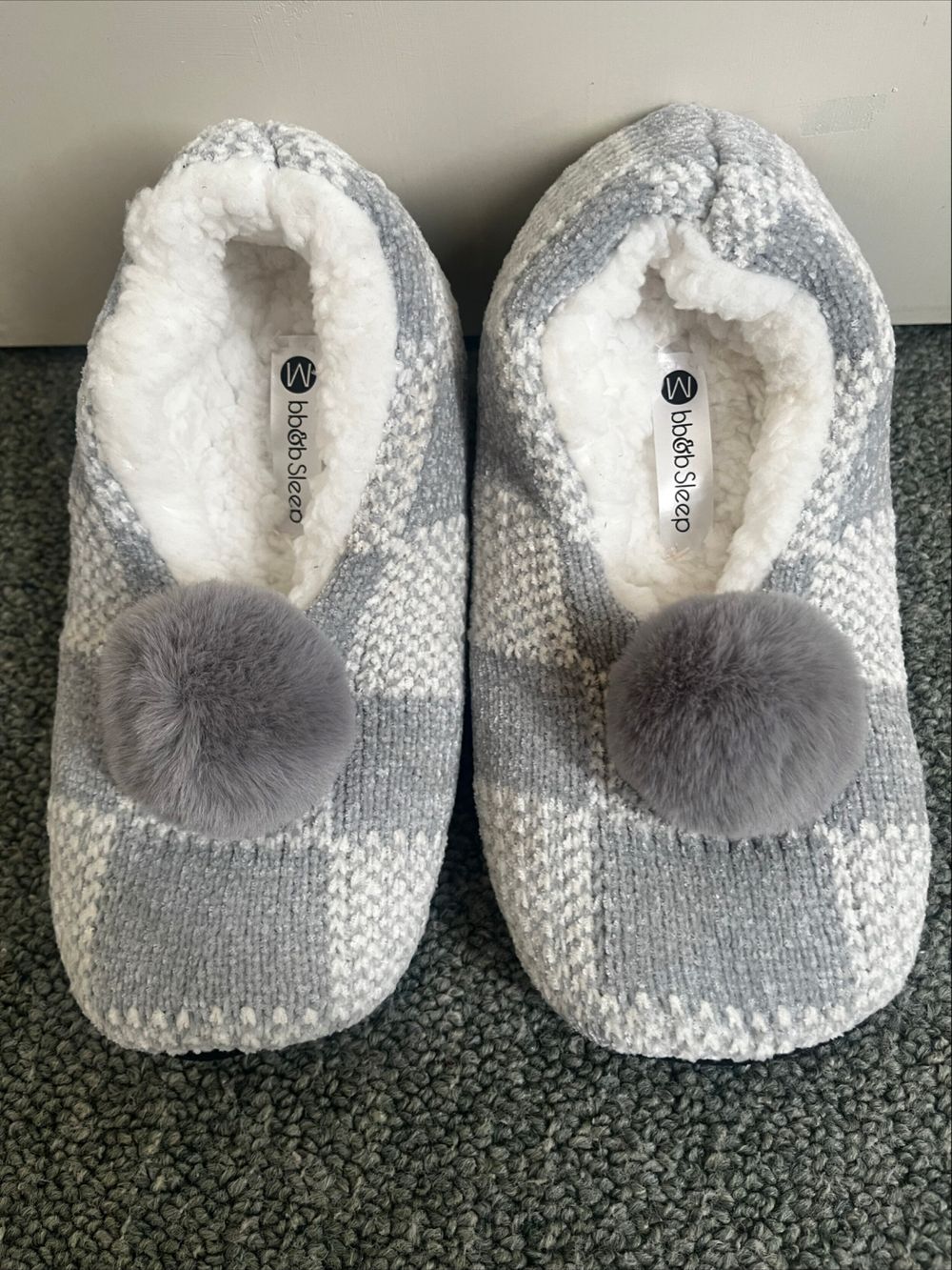 Unworn bb&b Sleep Tinks Sherpa Cozy Slippers - M