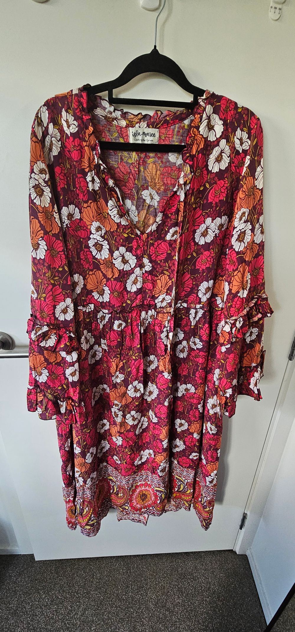 Isla Maree Floral Dress Size M