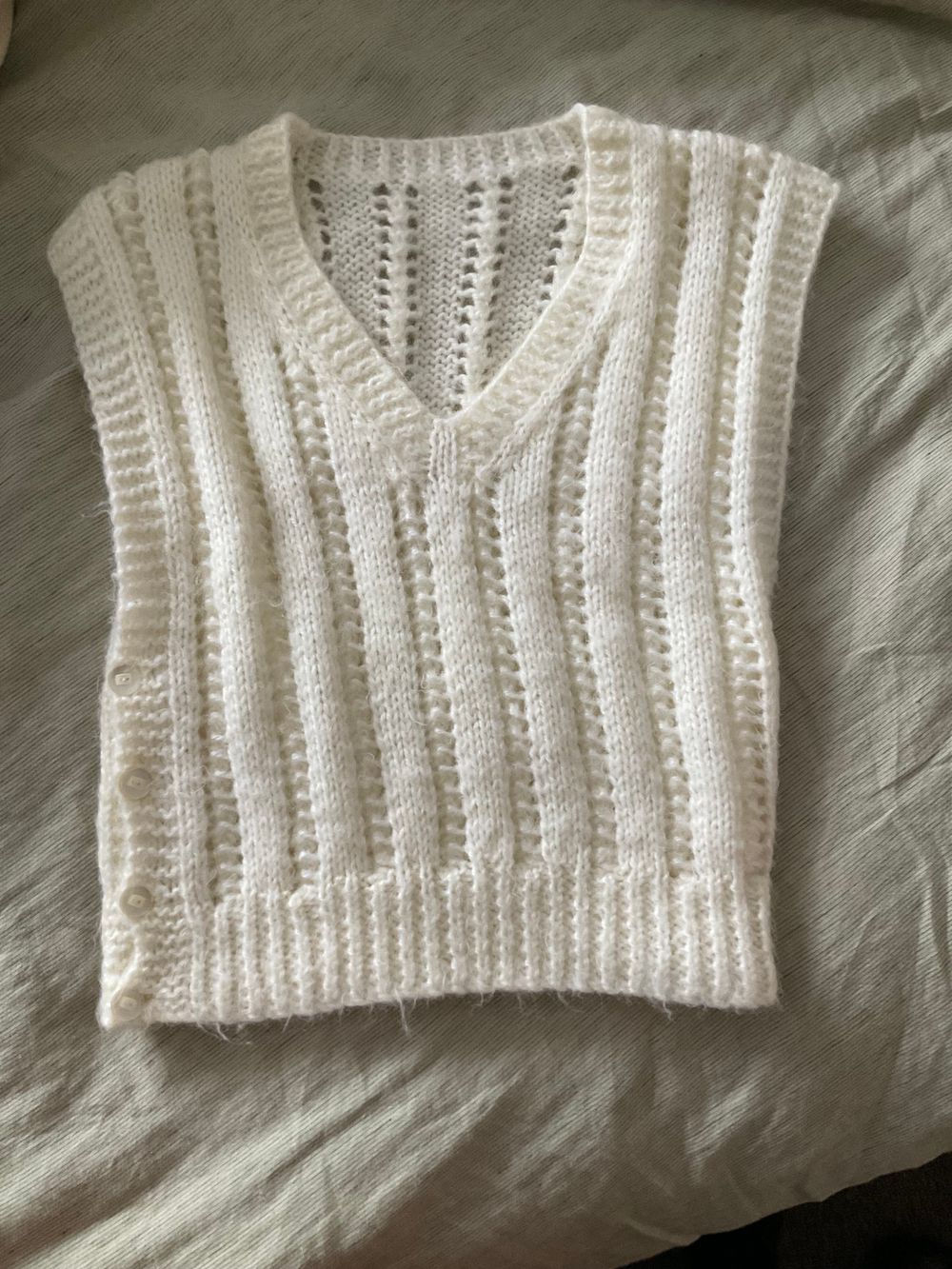 White Hand knitted sleeveless vest