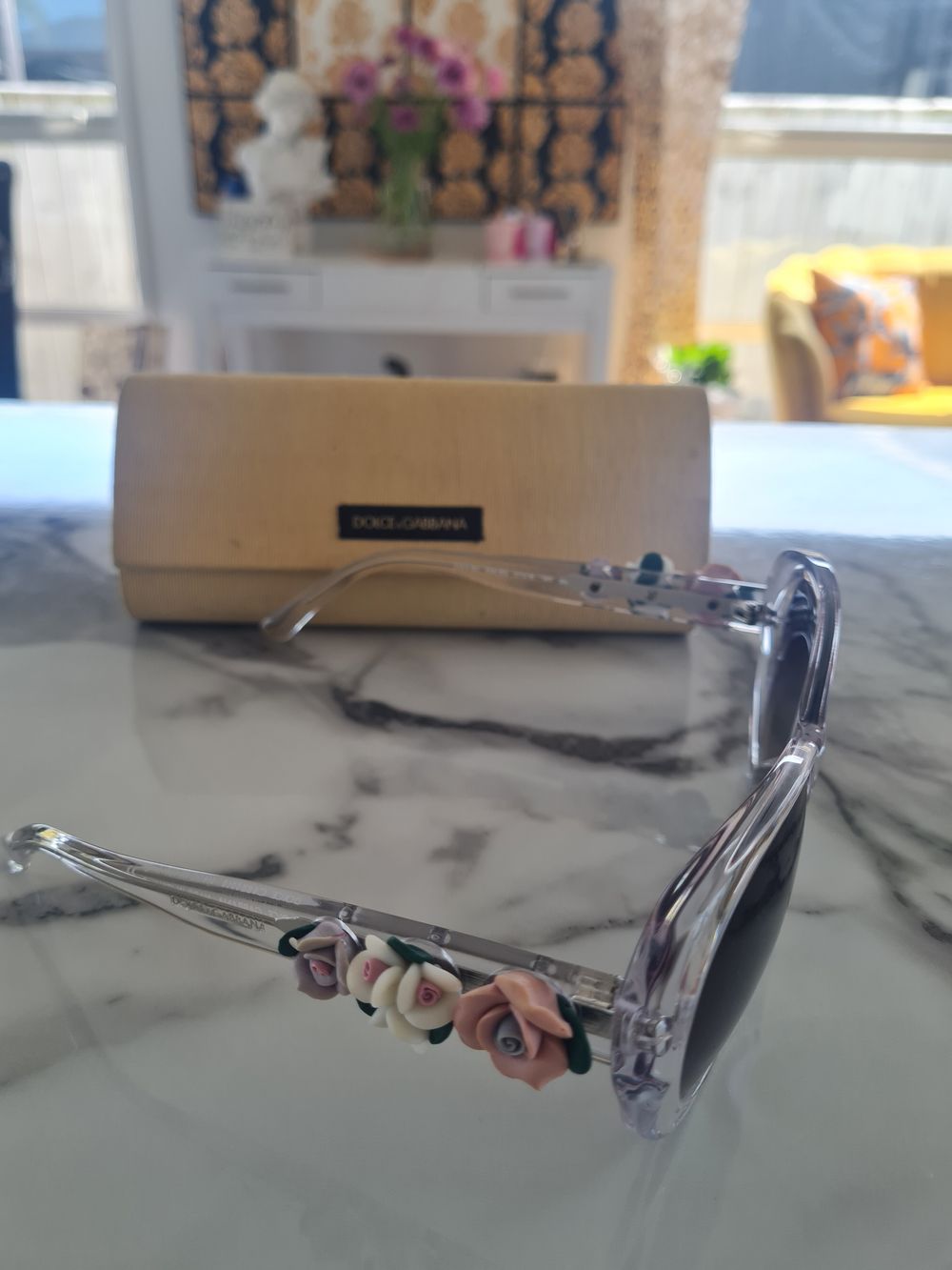 **STUNNING DOLCE & GABBANA SUNGLASSES**