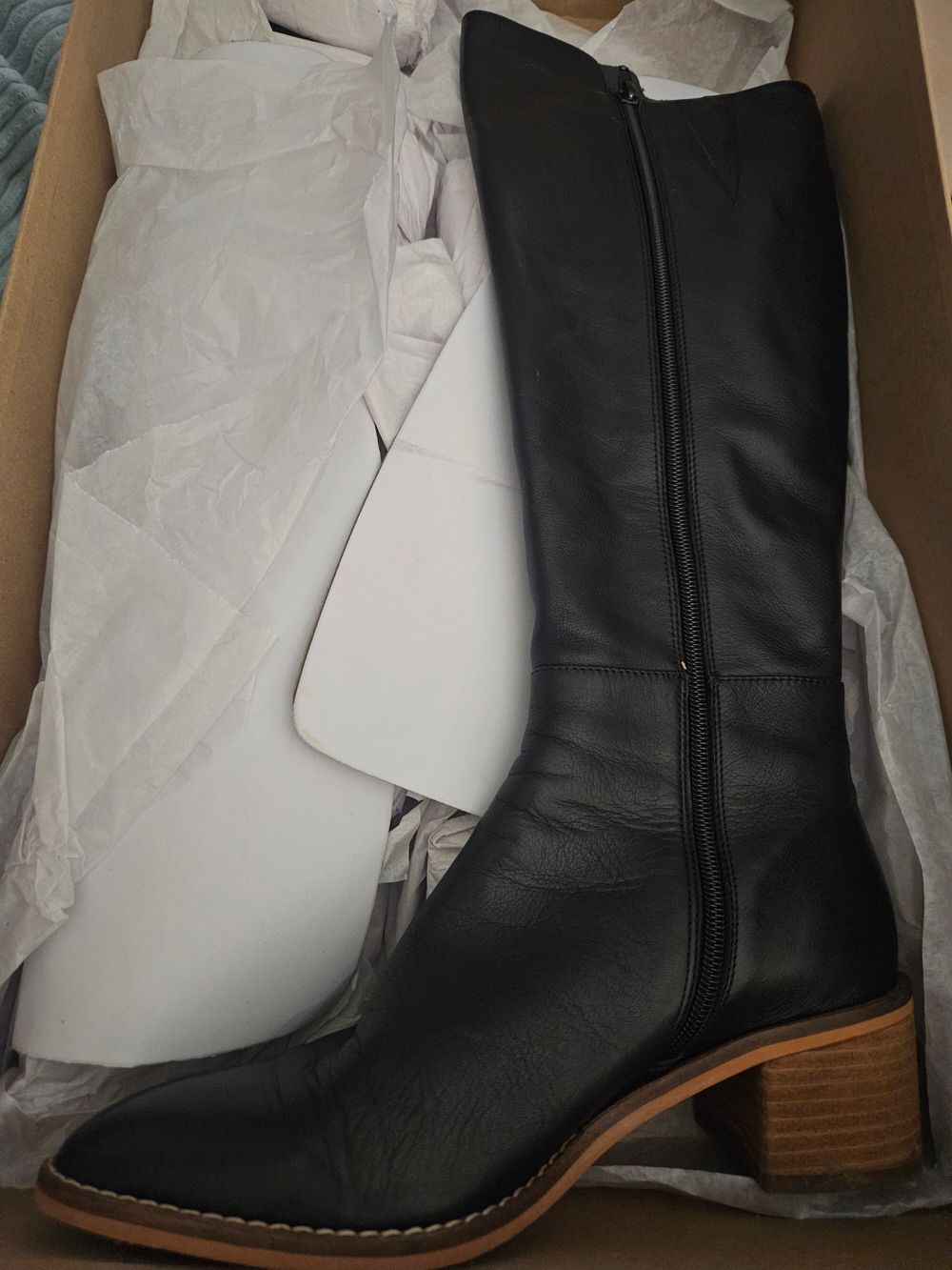 Wittner Black Leather Knee High Boots