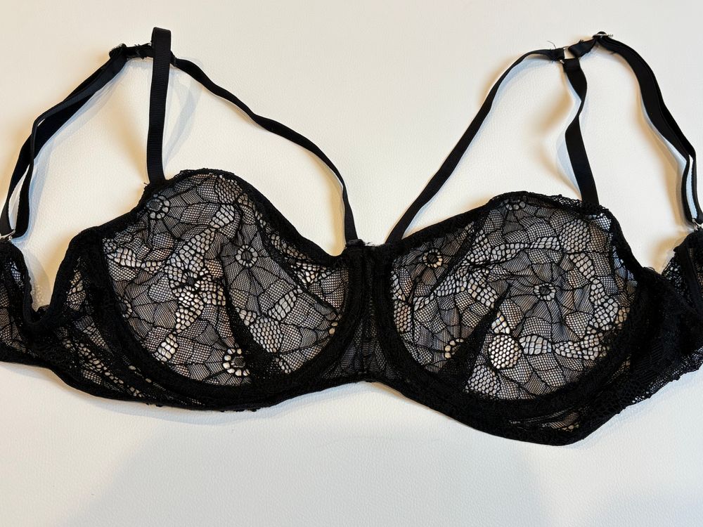 Lonely Bra - Black - AUS 14C / US 36C