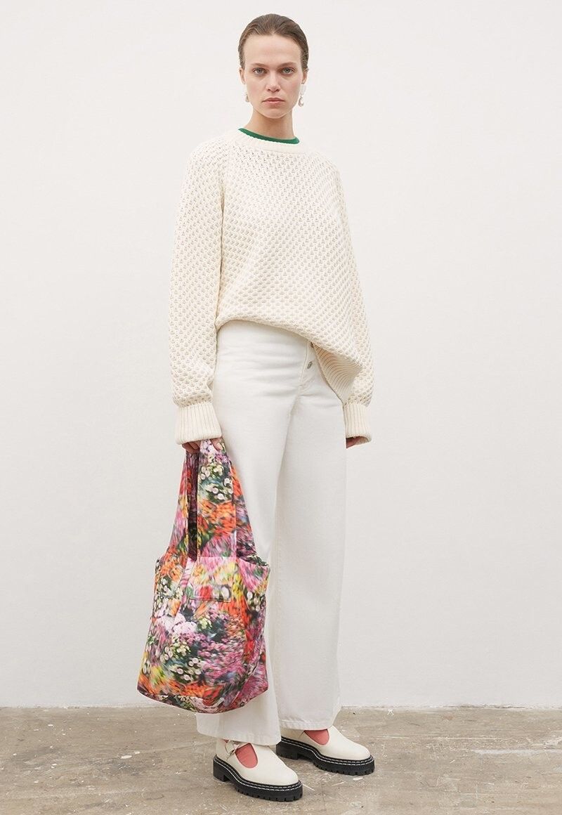 Kowtow Pioneer Crew - L