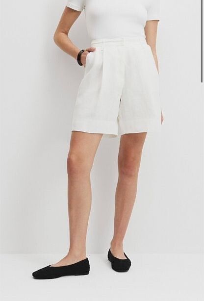 Country Road Linen Shorts (Season 24)