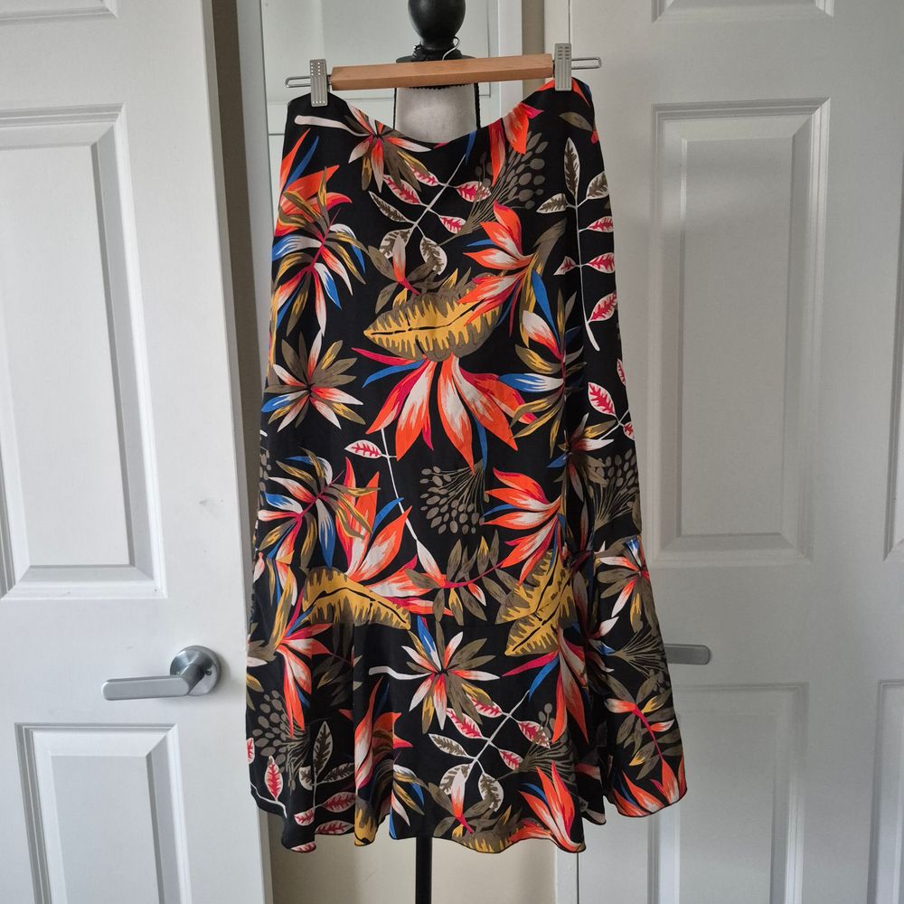 Merric Black Floral Print Skirt