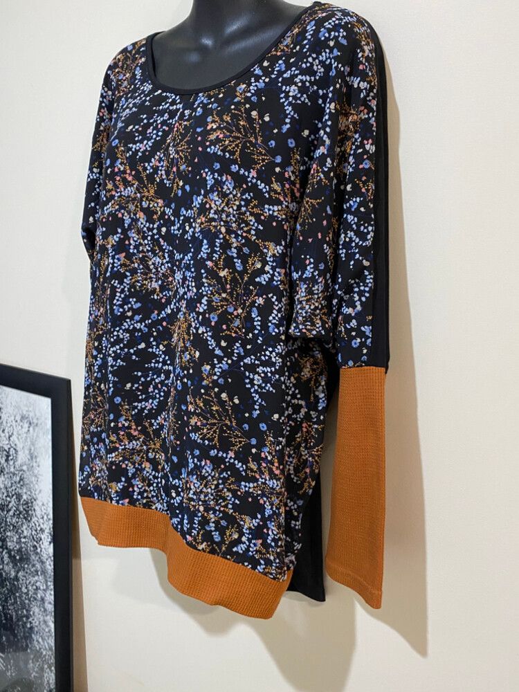 Charlo by Augustine Black Floral Top M – Long Sleeves, Relaxed Fit