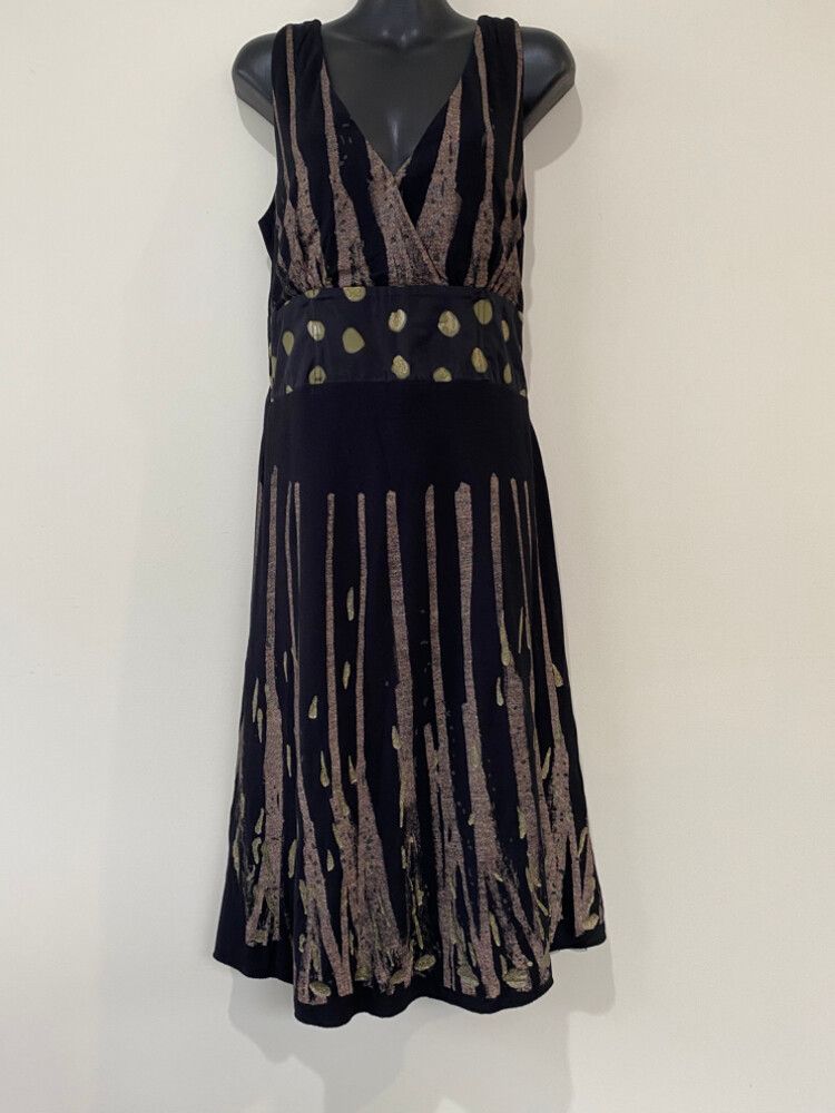 David Pond Black & Gold Dress – Size 12 | Polka Dots & Stripes | V-Neck