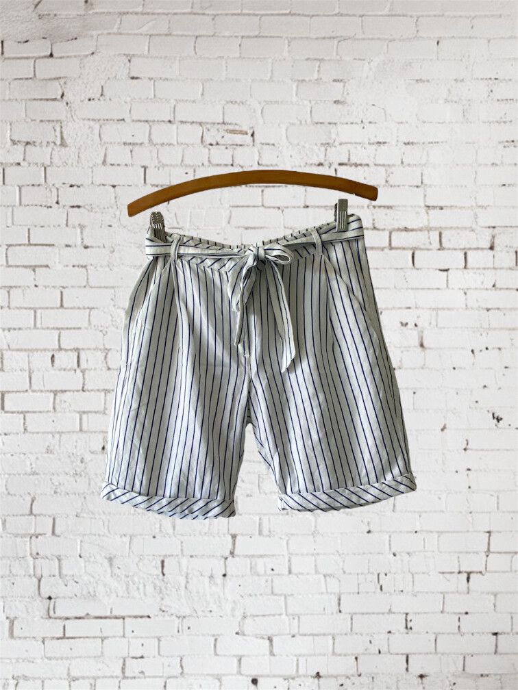 GANT White & Navy Pinstripe Shorts, Size 12 – Linen Blend, Belted, Smart Casual