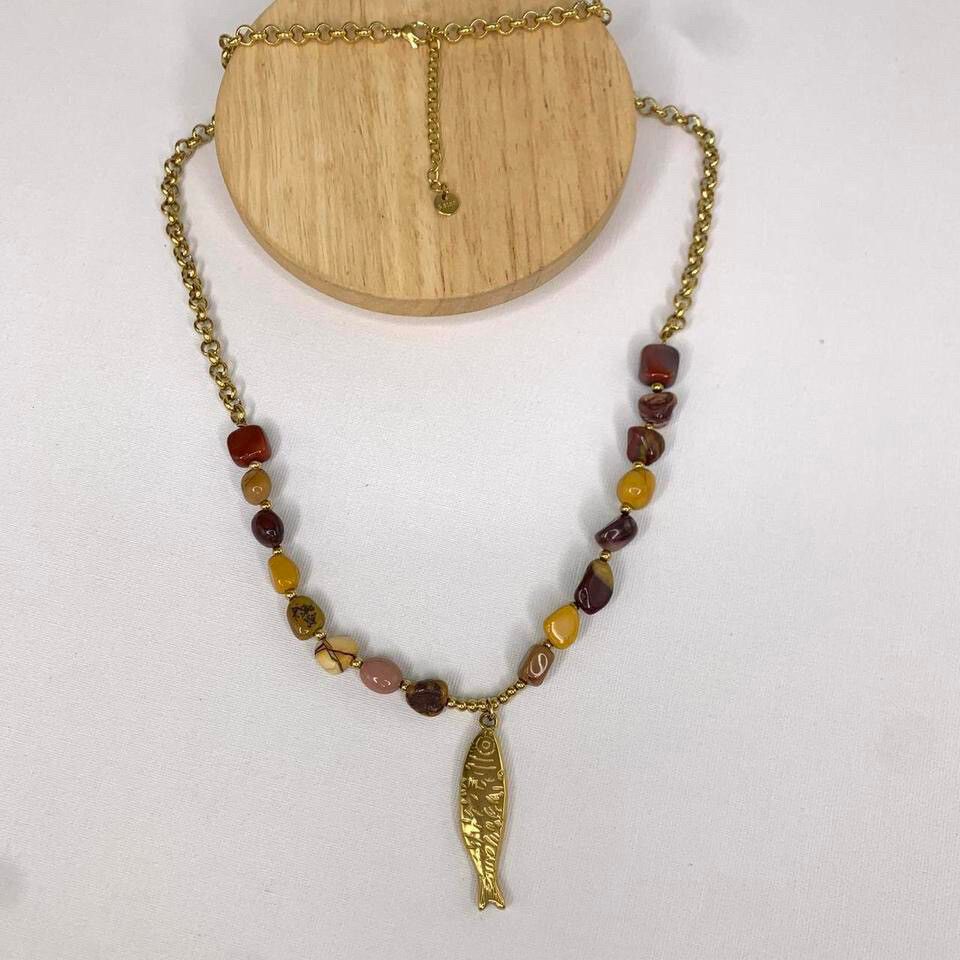 Kopen | Natural Stone Bead Necklace Gold Plated Chain & Fish Pendant