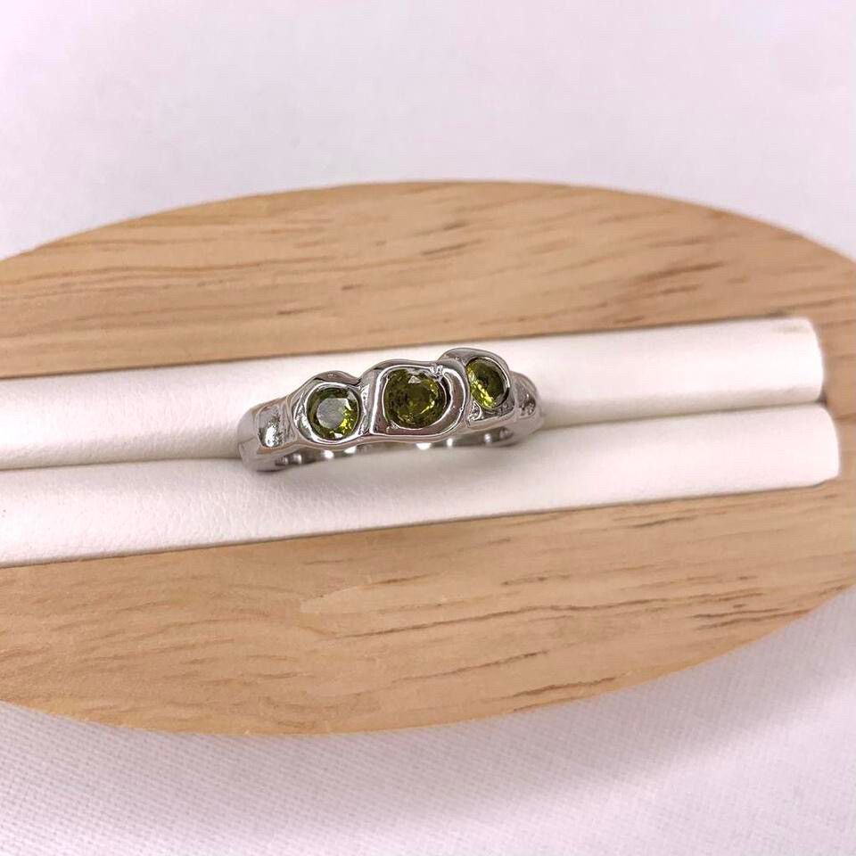 Kopen Australia | Green Crystal Silver Tone Stainless Steel Ring Size 7 | N 1/2 Brutalist Alt