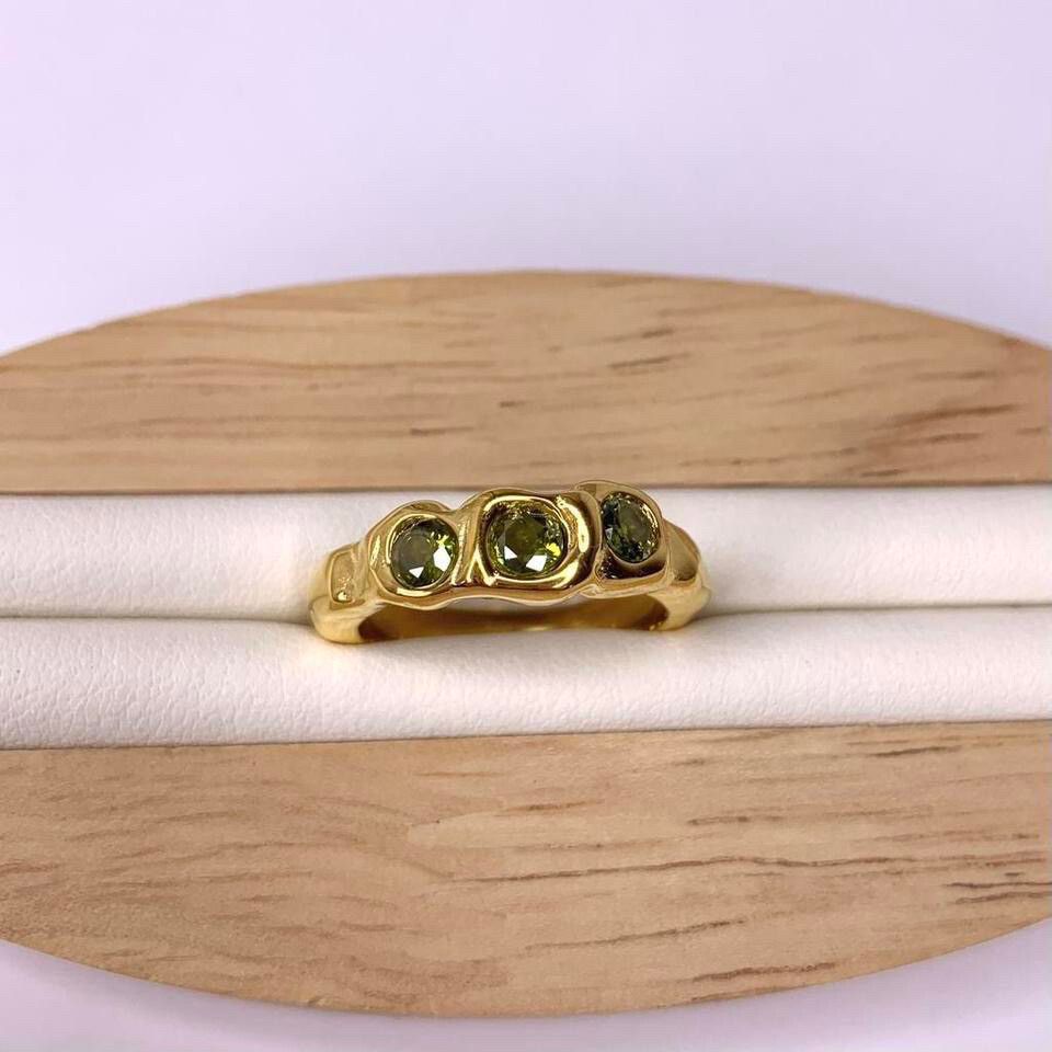 Kopen Australia | Green Crystal Gold Plated Stainless Steel Ring Size 7 | N 1/2 Brutalist
