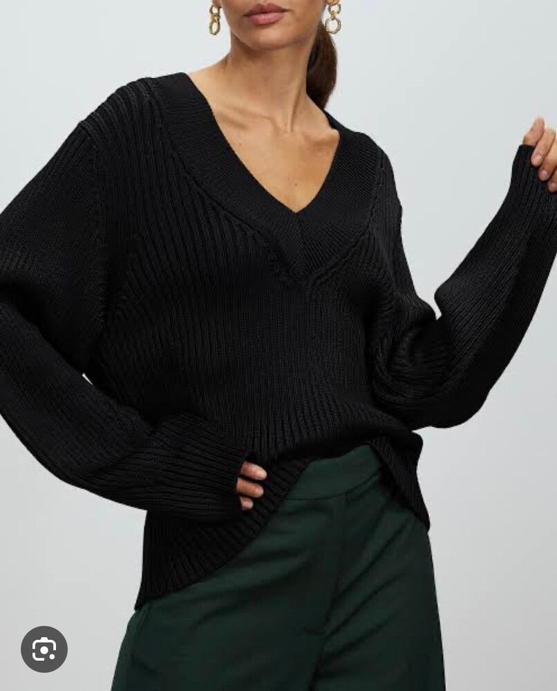 Camilla And MarcJumper Size XS 8-12 AU Black Alvar Knit V-Neck