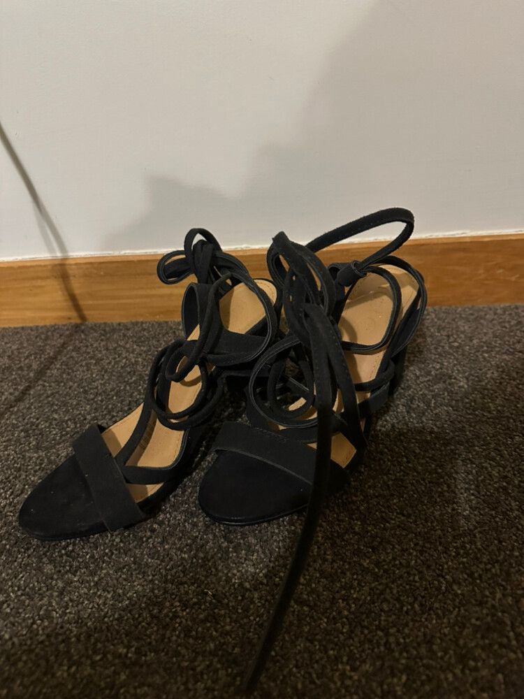 Rubi Heels