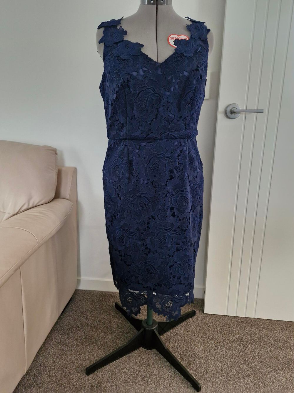 Revue - Revue Navy Lace Dress Size 14 on Designer Wardrobe