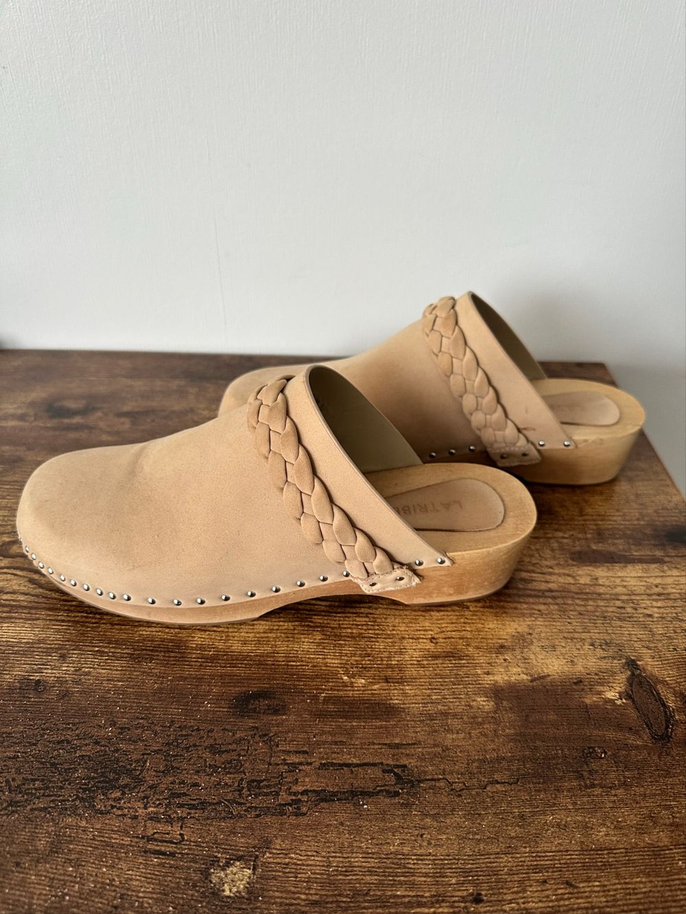 La Tribe Beige Braided Clogs