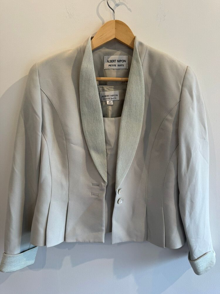 Incredible 3 Piece Suit